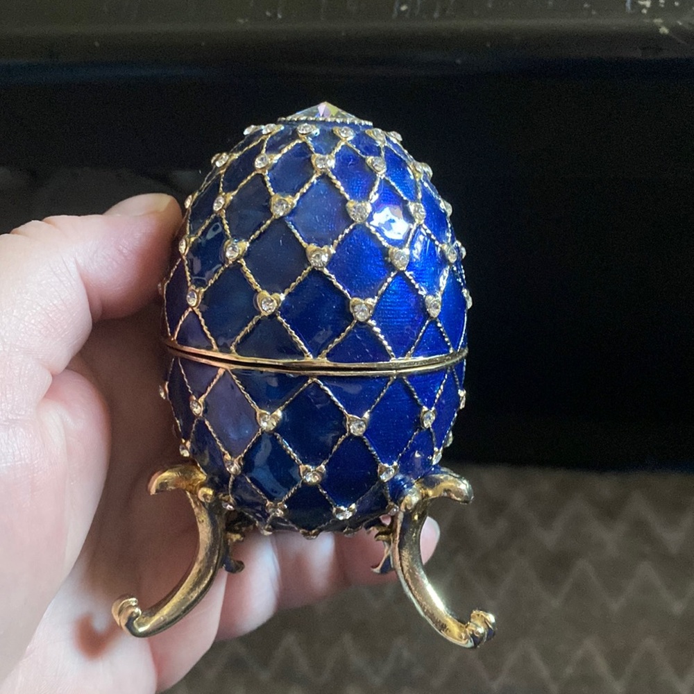 Glass ornament decorative egg